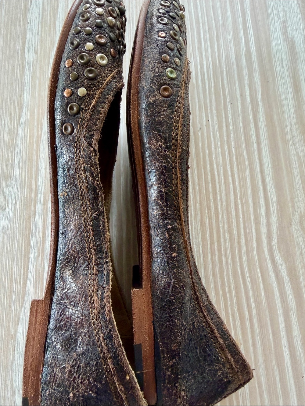 Frye Carson Women's Studded Leather Ballet Flats in Distressed Black - Picture 5 of 8